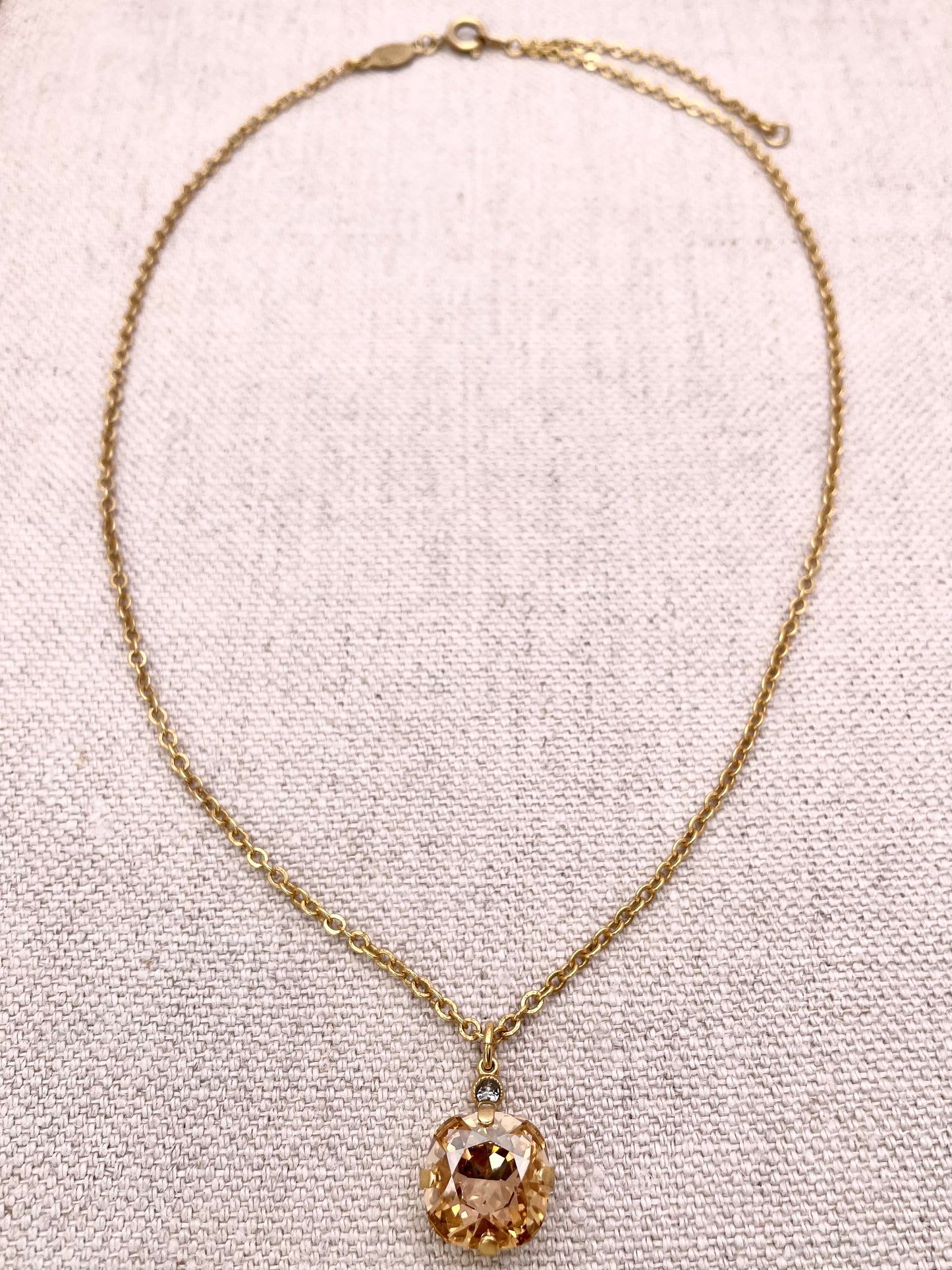 Anne Necklace - Gold with Champagne