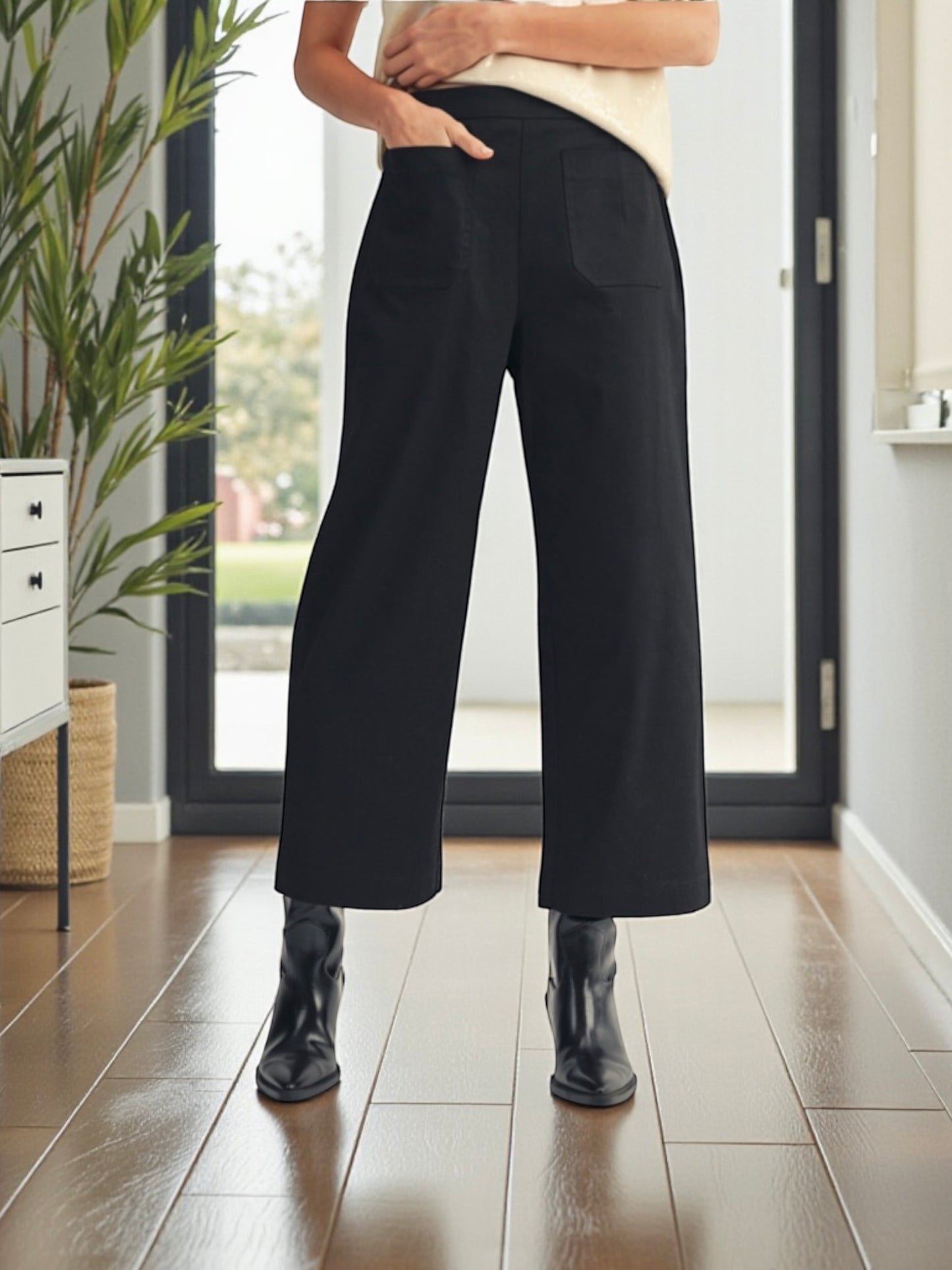 Jodifl Wide Leg Cropped Slack Pants - Black