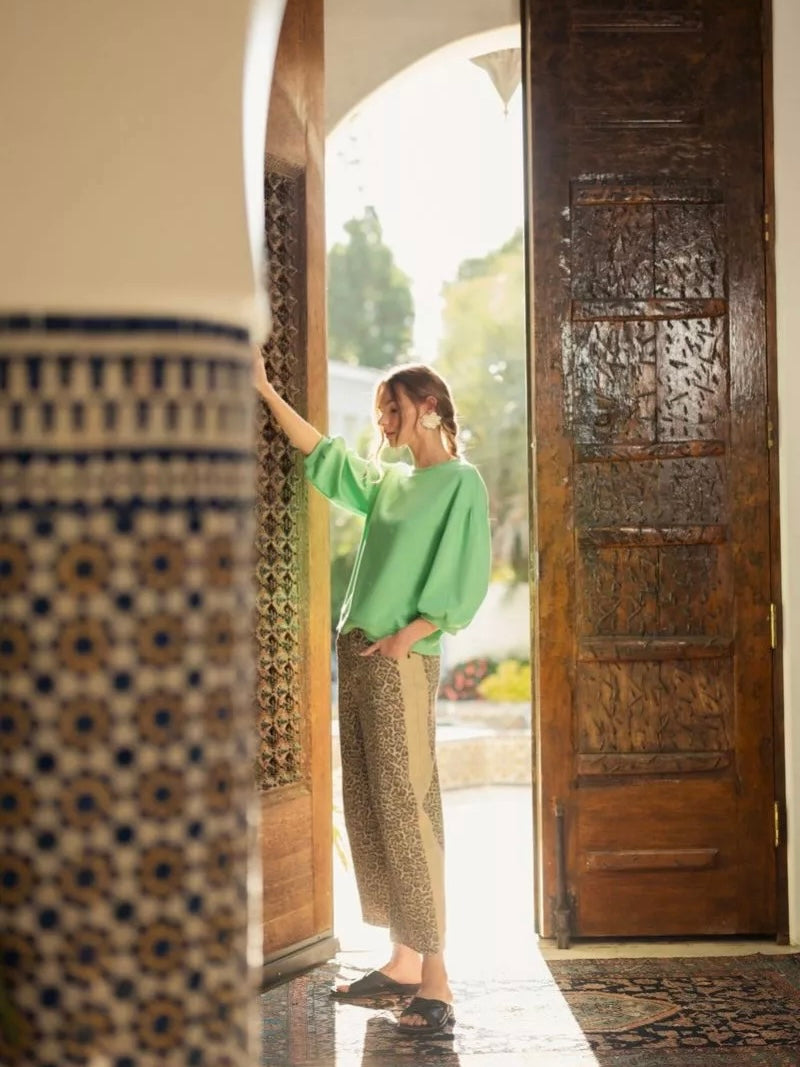 Jodifl Solid Sweatshirt Top With U-neck 3/4 Sleeves - Apple Green