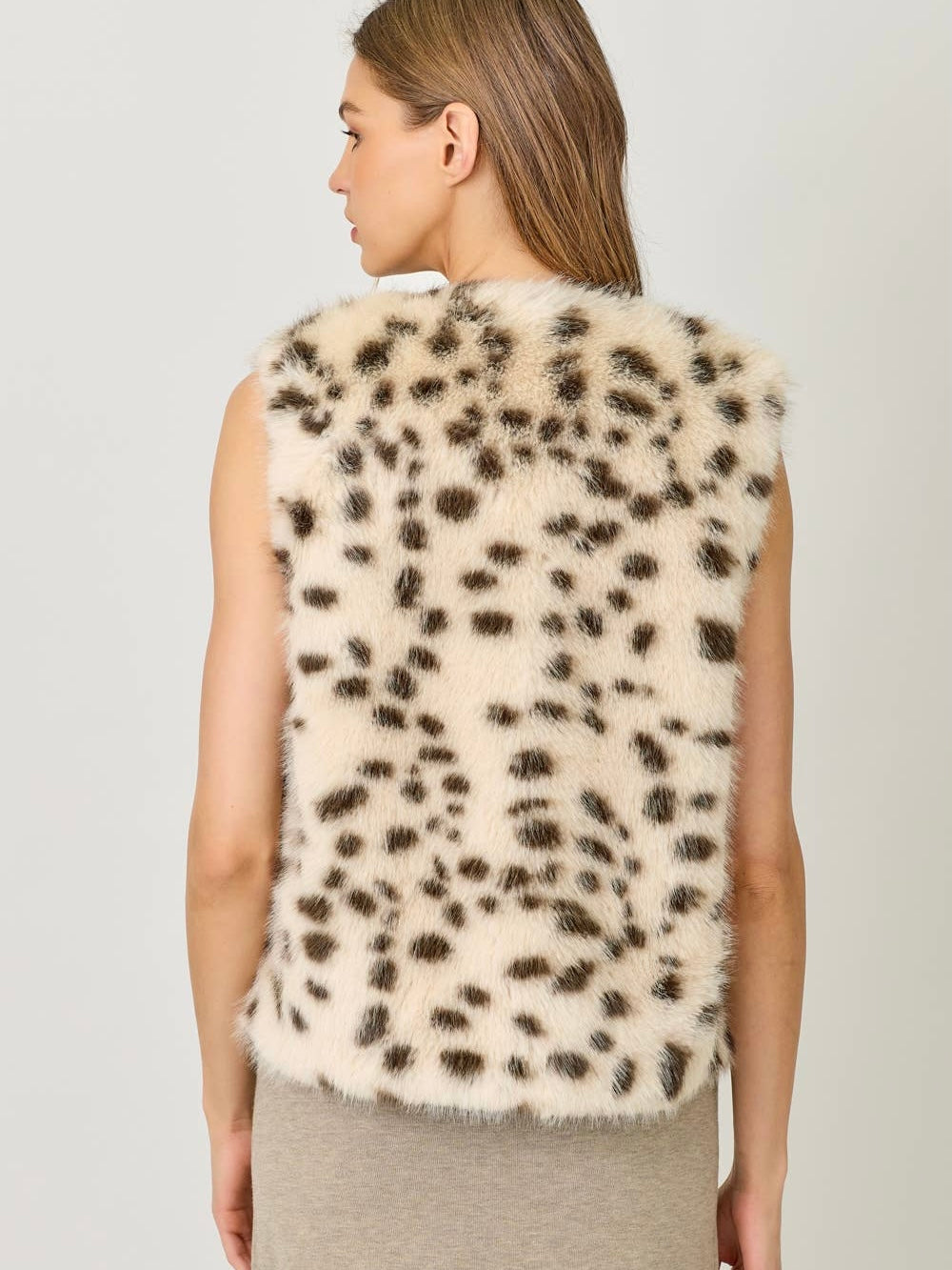 Mystree Leopard Fur Vest - Oatmeal/Leopard