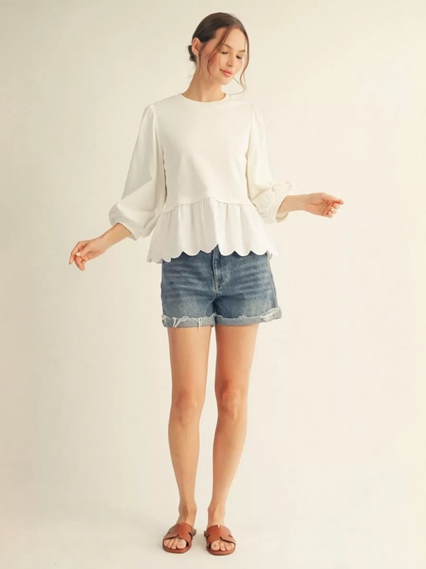 Jodifl Peplum Puff Sleeve Scallop Hem Top – Off White