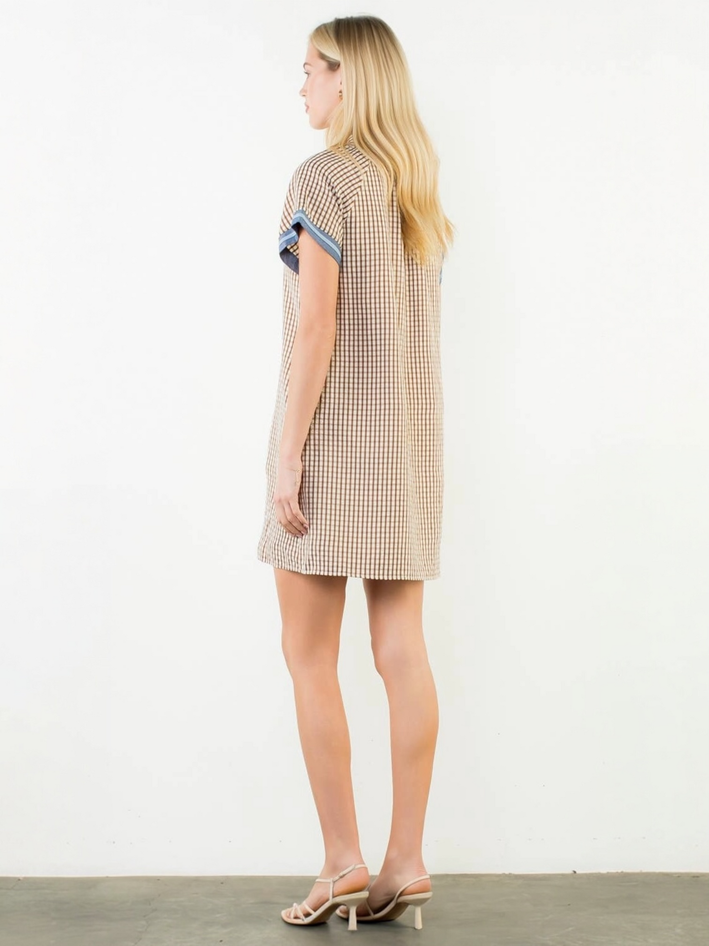 THML Short Sleeve Gingham Patterned Dress – Brown