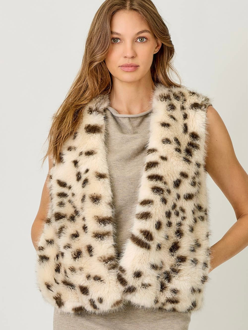 Mystree Leopard Fur Vest - Oatmeal/Leopard