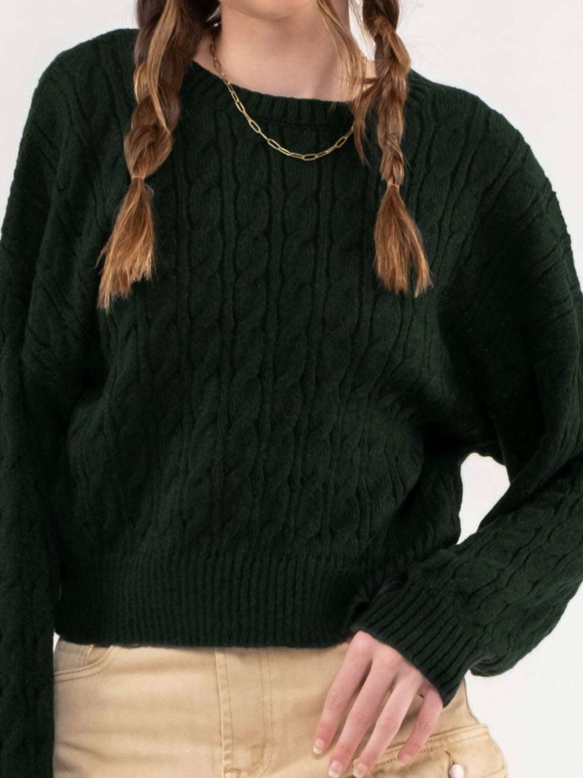 Zaylee Crew Neck Cable Knit Sweater - Hunter Green