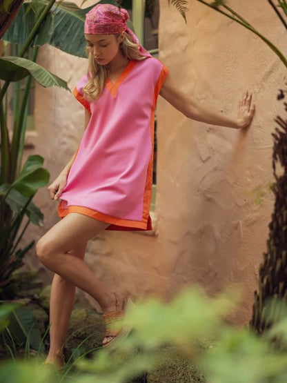 Jodifl Contrast Accent V-Neck Dress – Pink/Orange