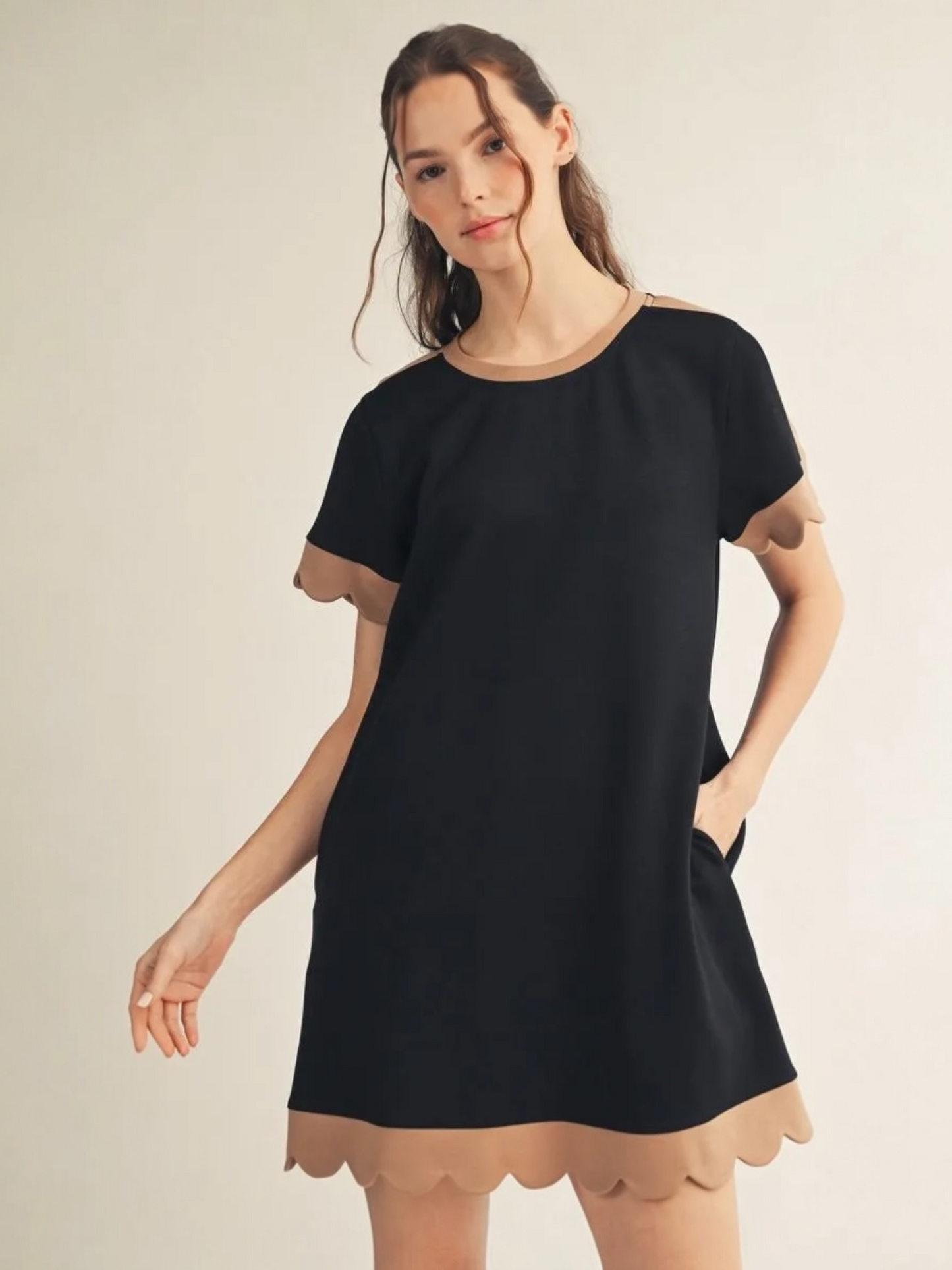 Jodifl Scallop Edge Contrast Detail Dress – Black/Taupe