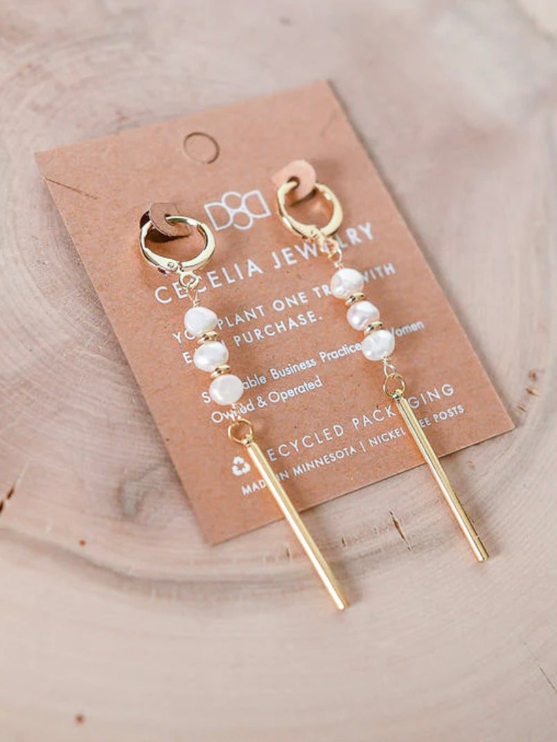 Huggie Bar Drop Earrings | Pearl