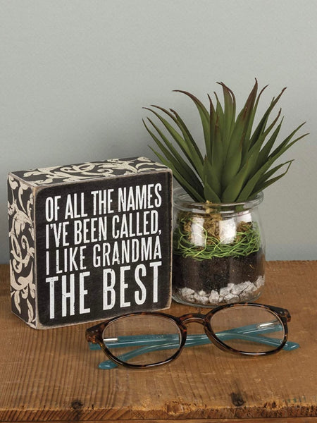 Grandma the Best Sign