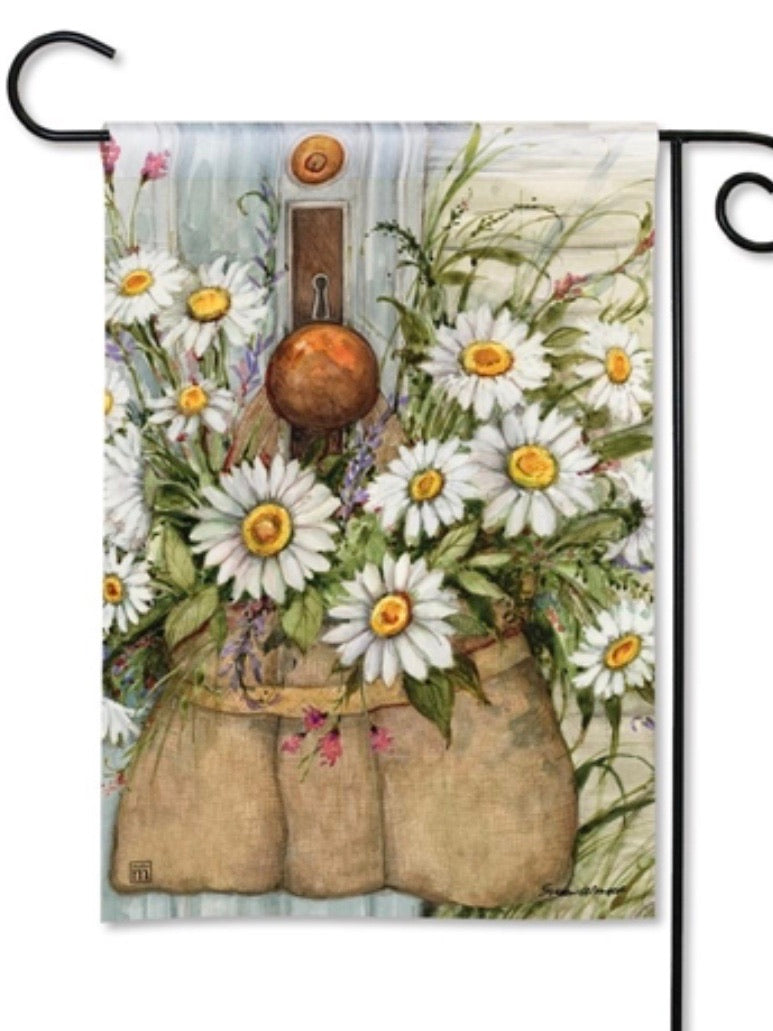 Fresh Picked Daisies Garden Flag (Flag Stand Sold Separately)